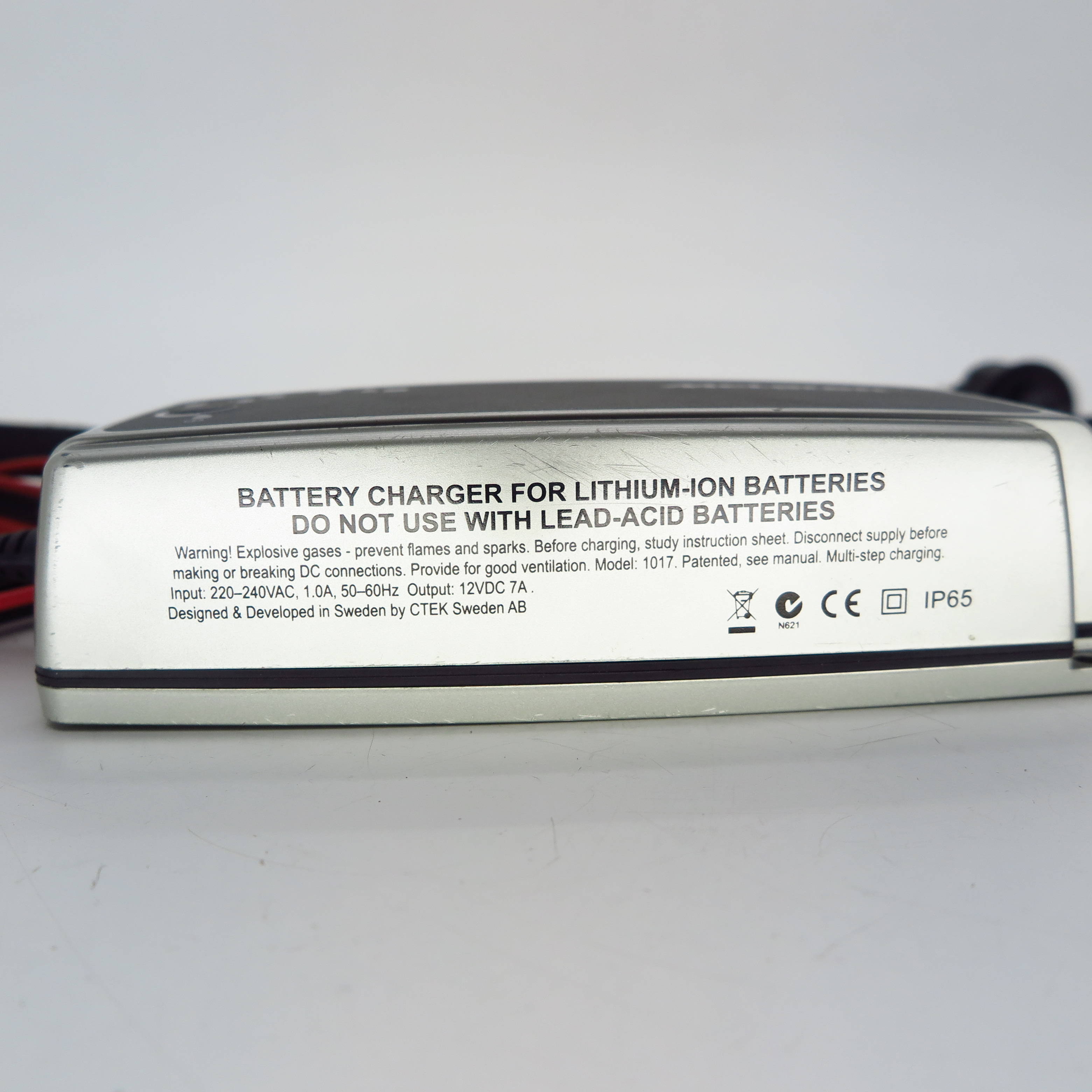 Charger McLaren Lithium-Ion Battery CTEK 1017 | eBay